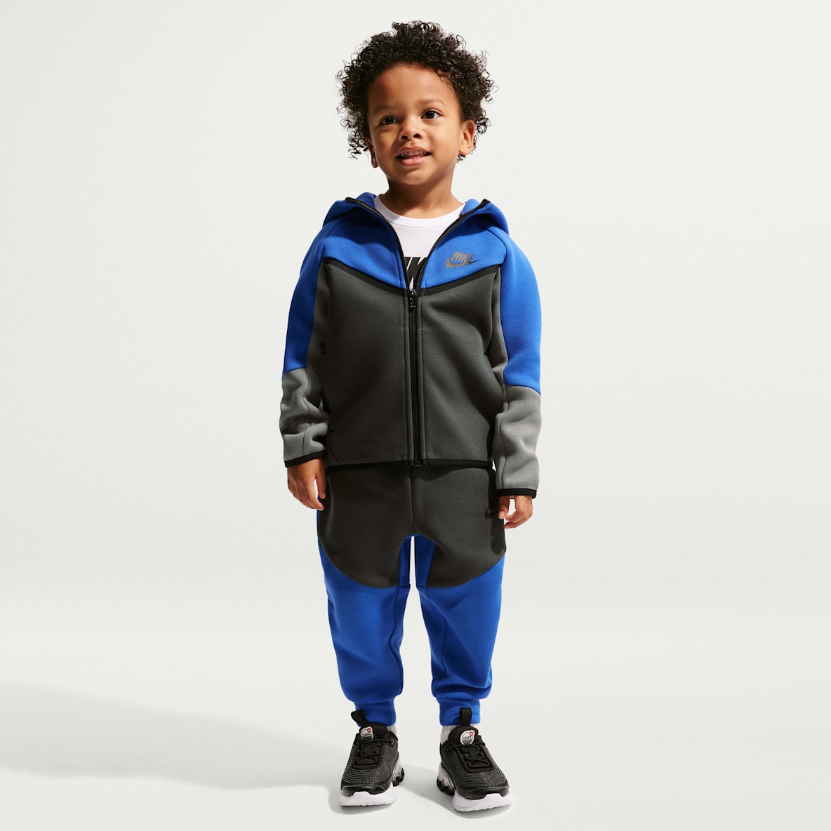 Blue Tech Fleece Clothing. Nike.com